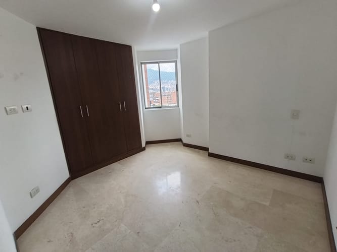 Apartamento de 3 alcobas en arriendo en Laureles, Medellín, 115 m² · foto 10 de 20