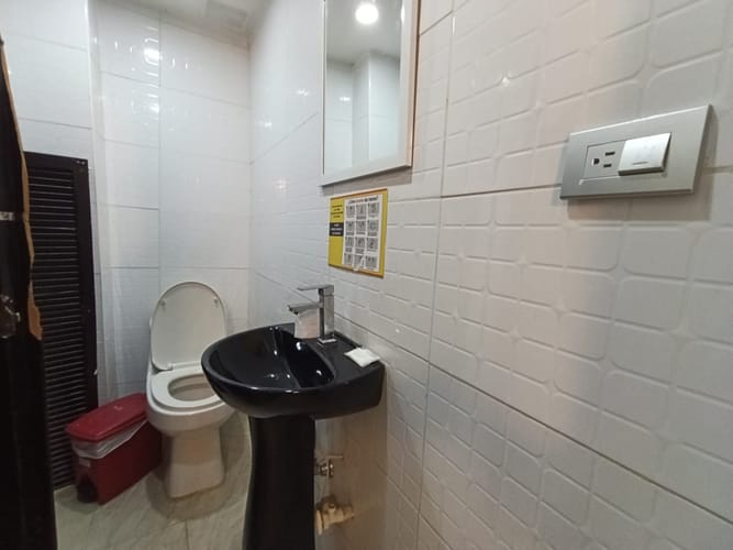 Casa de 11 alcobas en arriendo en El Poblado, Medellín, 500 m² · foto 14 de 19