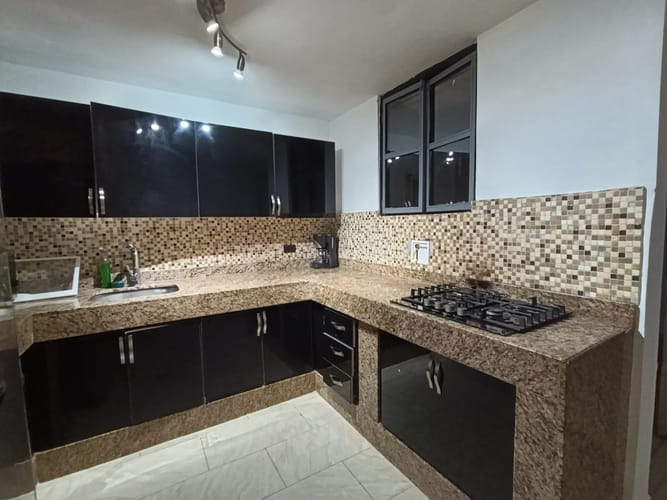 Casa de 11 alcobas en arriendo en El Poblado, Medellín, 500 m² · foto 15 de 19
