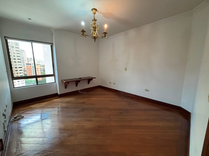 Apartamento de 3 alcobas en arriendo en El Poblado, Medellín, 208 m² · foto 17 de 20