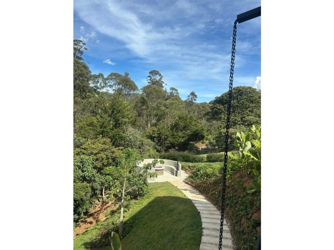 Casa de 4 alcobas en venta en Llano Grande, Rionegro, 370 m² · foto 4 de 24