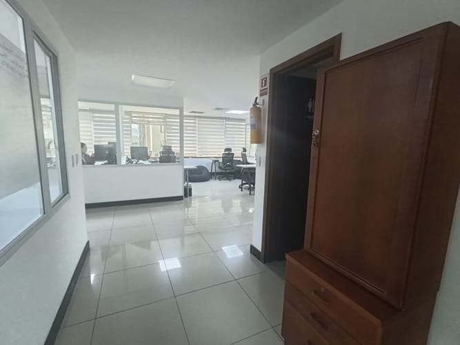Oficina en arriendo en Las Lomas, Medellín, 291 m² · foto 11 de 20
