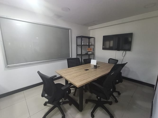 Oficina en arriendo en Las Lomas, Medellín, 291 m² · foto 12 de 20