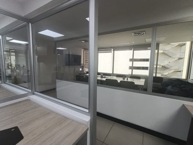 Oficina en arriendo en Las Lomas, Medellín, 291 m² · foto 13 de 20