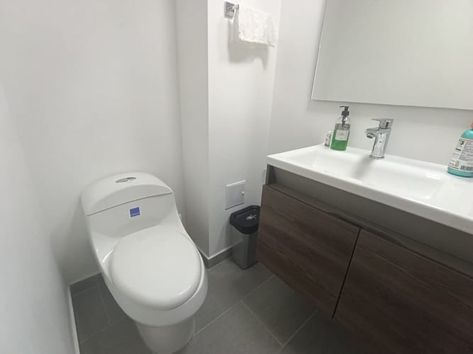 Oficina en arriendo en Las Lomas, Medellín, 291 m² · foto 20 de 20