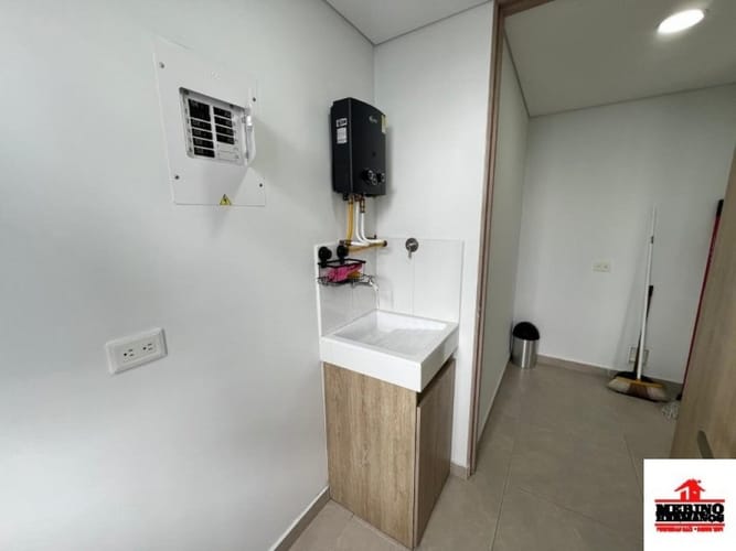 Apartamento de 3 alcobas en arriendo en Las Palmas, Medellín, 95 m² · foto 5 de 14