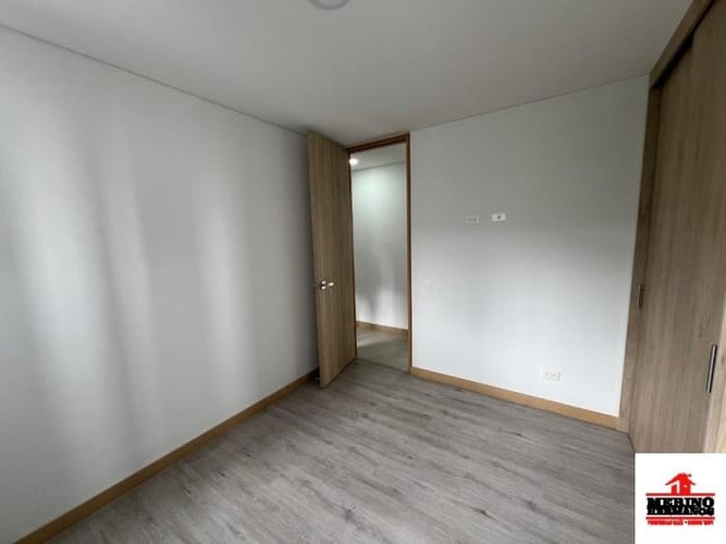 Apartamento de 3 alcobas en arriendo en Las Palmas, Medellín, 95 m² · foto 7 de 14