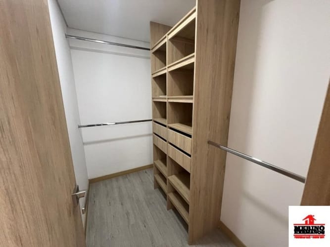 Apartamento de 3 alcobas en arriendo en Las Palmas, Medellín, 95 m² · foto 11 de 14