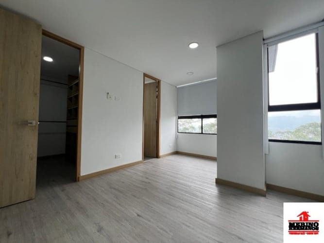 Apartamento de 3 alcobas en arriendo en Las Palmas, Medellín, 95 m² · foto 13 de 14