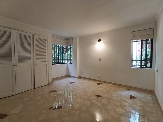 Apartamento de 3 alcobas en arriendo en El Poblado, Medellín, 124 m² · foto 9 de 15