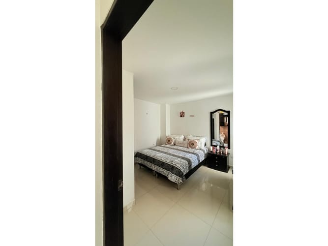 Apartamento de 3 alcobas en venta en Calasanz, Medellín, 80 m² · foto 2 de 10