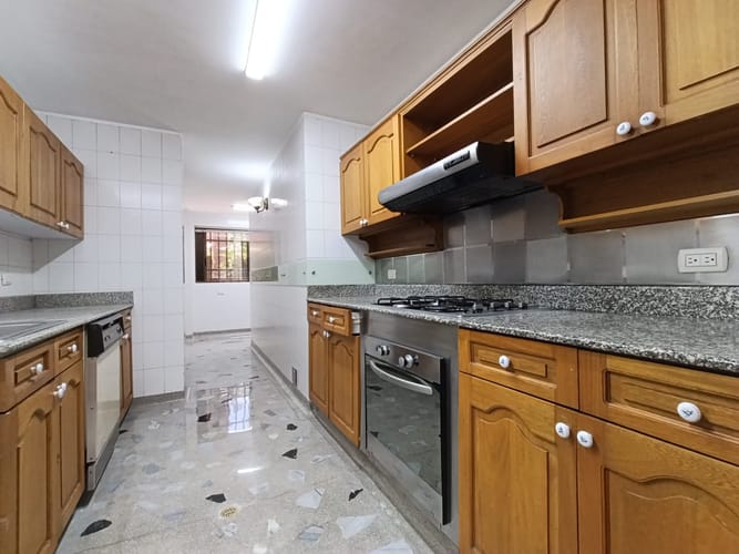 Apartamento de 3 alcobas en arriendo en El Poblado, Medellín, 124 m² · foto 13 de 15