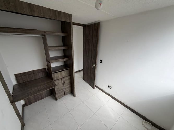 Apartamento de 2 alcobas en venta en Frailes, Dosquebradas, 44 m² · foto 5 de 9