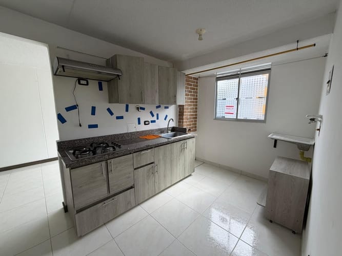 Apartamento de 2 alcobas en venta en Frailes, Dosquebradas, 44 m² · foto 3 de 9