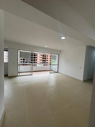 Apartamento de 3 alcobas en arriendo en Las Lomitas, Sabaneta, 82 m² · foto 11 de 12