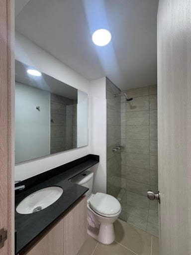 Apartamento de 3 alcobas en arriendo en Las Lomitas, Sabaneta, 82 m² · foto 12 de 12
