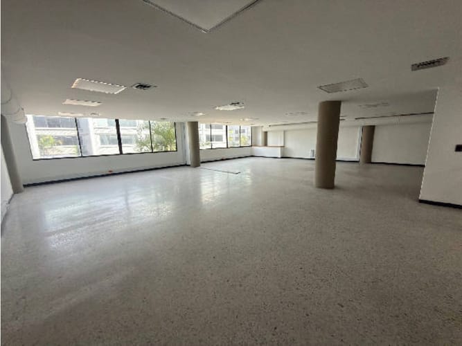 Bodega en venta en Camino Verde, Envigado, 598 m² · foto 5 de 18