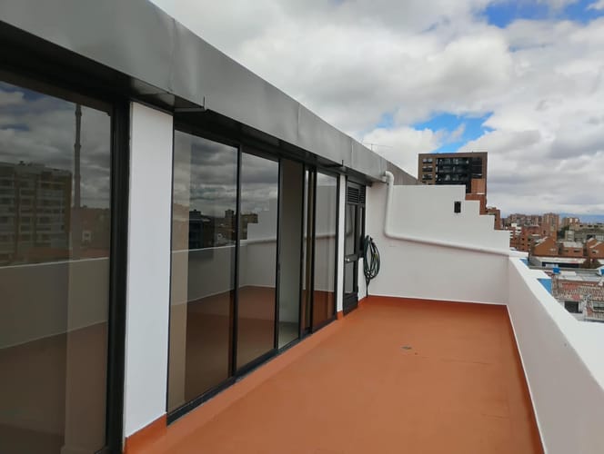 Apartamento de 2 alcobas en venta en Cedritos, Bogotá, 80 m² · foto 5 de 8