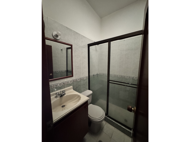Casa de 5 alcobas en venta en Santa Anita, Cali, 250 m² · foto 7 de 22