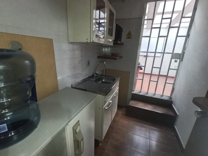 Oficina en arriendo en El Poblado, Medellín, 108 m² · foto 5 de 8