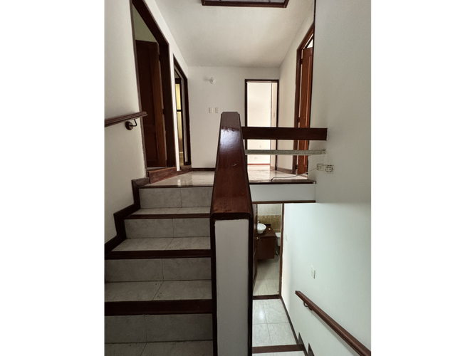 Casa de 5 alcobas en venta en Santa Anita, Cali, 250 m² · foto 21 de 22