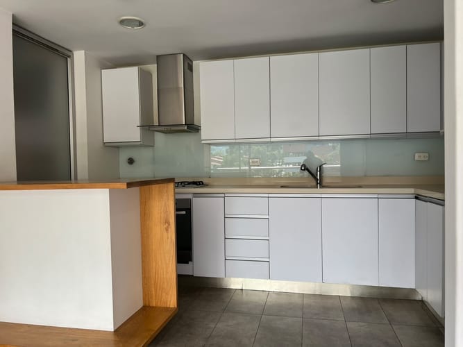Apartamento de 2 alcobas en arriendo en Loma Benedictinos, Envigado, 76 m² · foto 6 de 14