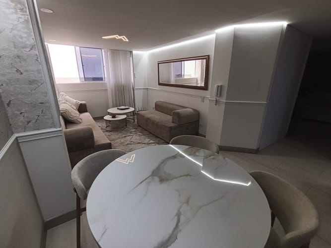 Apartamento de 2 alcobas en arriendo en Laureles, Medellín, 87 m² · foto 2 de 20