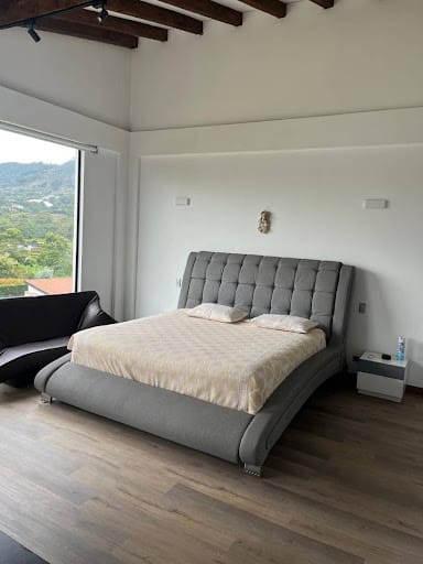Casa de 4 alcobas en venta en El Carmen De Viboral, El Carmen de Viboral, 400 m² · foto 13 de 24