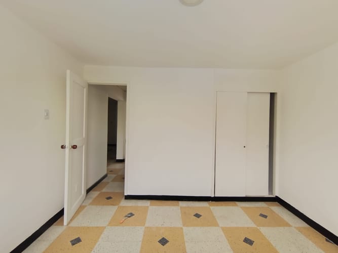 Casa de 5 alcobas en arriendo en Laureles, Medellín, 195 m² · foto 11 de 20