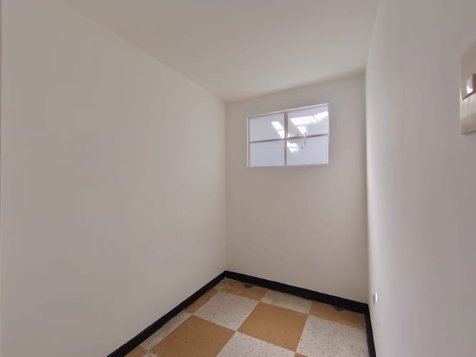 Casa de 5 alcobas en arriendo en Laureles, Medellín, 195 m² · foto 14 de 20