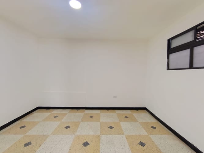 Casa de 5 alcobas en arriendo en Laureles, Medellín, 195 m² · foto 17 de 20