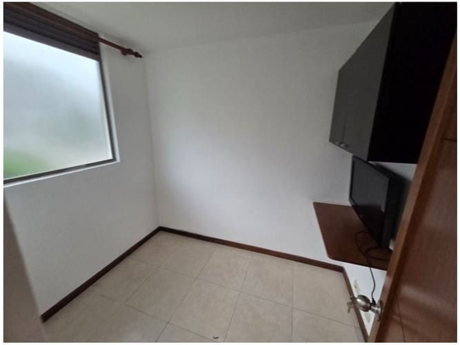 Casa de 4 alcobas en venta en Loma Del Chocho, Envigado, 240 m² · foto 7 de 24