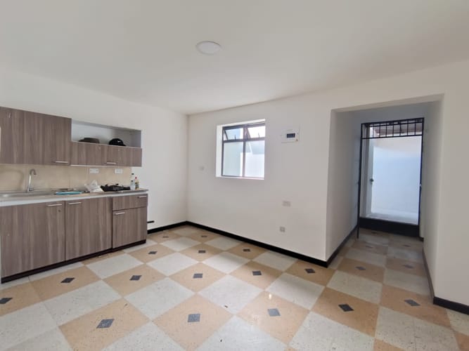 Casa de 5 alcobas en arriendo en Laureles, Medellín, 195 m² · foto 18 de 20