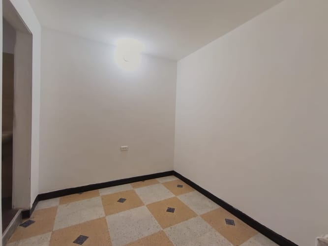 Casa de 5 alcobas en arriendo en Laureles, Medellín, 195 m² · foto 19 de 20
