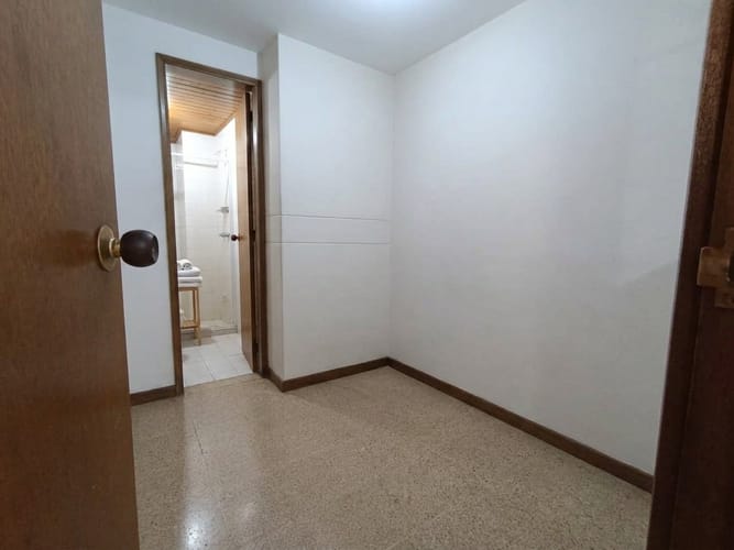 Apartamento de 3 alcobas en arriendo en Las Lomas, Medellín, 143 m² · foto 10 de 20