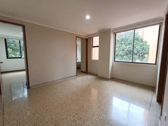 Apartamento de 3 alcobas en arriendo en Las Lomas, Medellín, 143 m² · foto 14 de 20