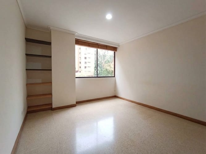 Apartamento de 3 alcobas en arriendo en Las Lomas, Medellín, 143 m² · foto 15 de 20