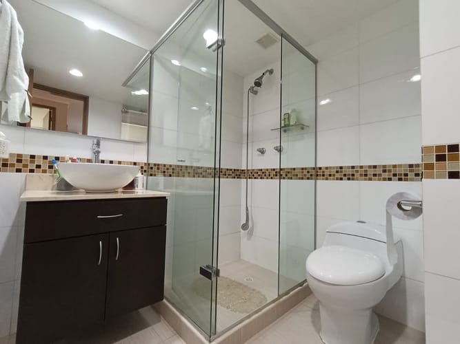 Apartamento de 3 alcobas en arriendo en Las Lomas, Medellín, 143 m² · foto 17 de 20