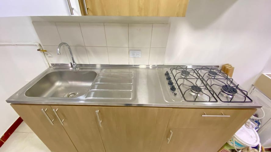 Apartamento de 3 alcobas en venta en Cabecera Urbana San Cristobal, Medellín, 46 m² · foto 2 de 10