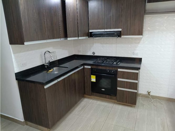 Apartamento de 3 alcobas en arriendo en Belen Las Playas, Medellín, 85 m² · foto 2 de 16
