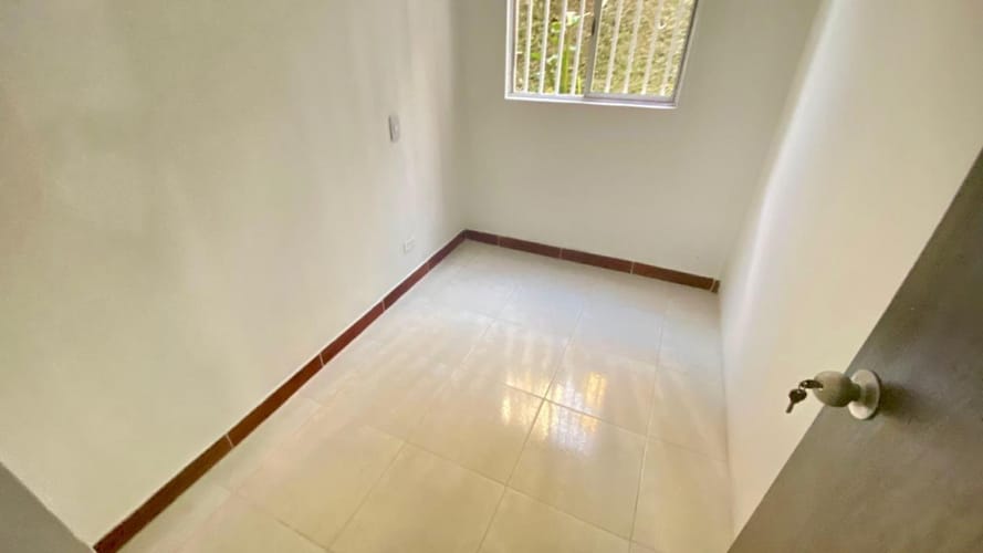 Apartamento de 3 alcobas en venta en Cabecera Urbana San Cristobal, Medellín, 46 m² · foto 10 de 10