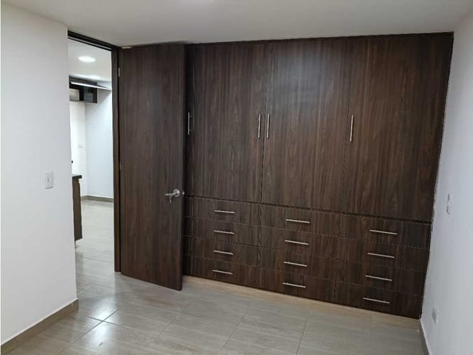 Apartamento de 3 alcobas en arriendo en Belen Las Playas, Medellín, 85 m² · foto 14 de 16