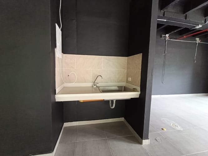 Local en arriendo en Camino Verde, Envigado, 90 m² · foto 3 de 8