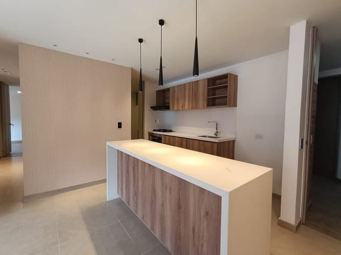 Apartamento de 3 alcobas en arriendo en El Poblado, Medellín, 96 m² · foto 4 de 20