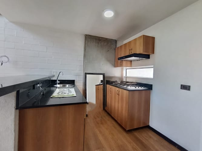 Apartaestudio en arriendo en Lalinde, Medellín, 60 m² · foto 3 de 18