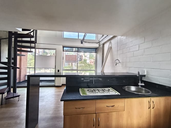 Apartaestudio en arriendo en Lalinde, Medellín, 60 m² · foto 6 de 18