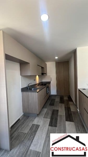 Apartamento de 3 alcobas en arriendo en La Castellana, Medellín, 100 m² · foto 5 de 17