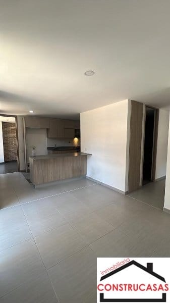Apartamento de 3 alcobas en arriendo en La Castellana, Medellín, 100 m² · foto 7 de 17