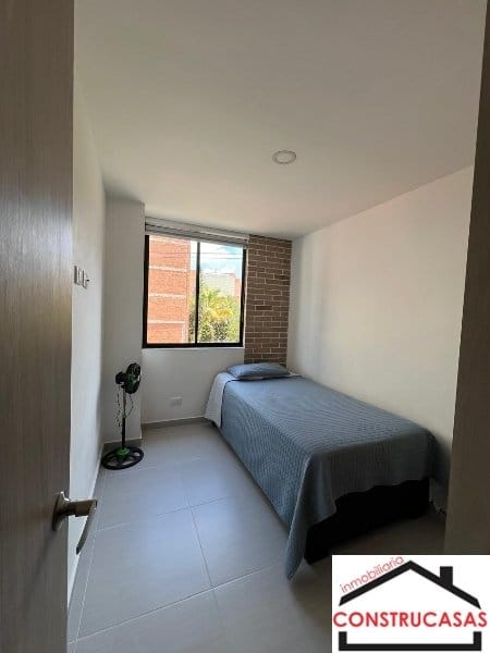 Apartamento de 3 alcobas en arriendo en La Castellana, Medellín, 100 m² · foto 9 de 17