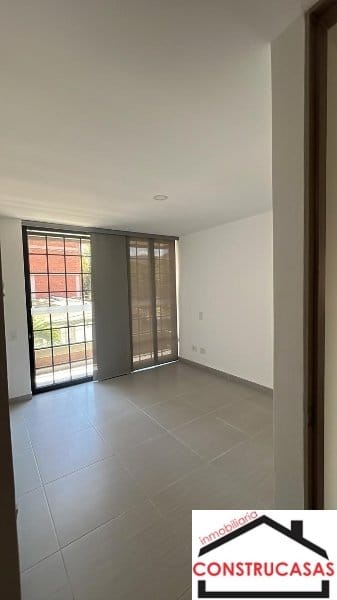 Apartamento de 3 alcobas en arriendo en La Castellana, Medellín, 100 m² · foto 17 de 17